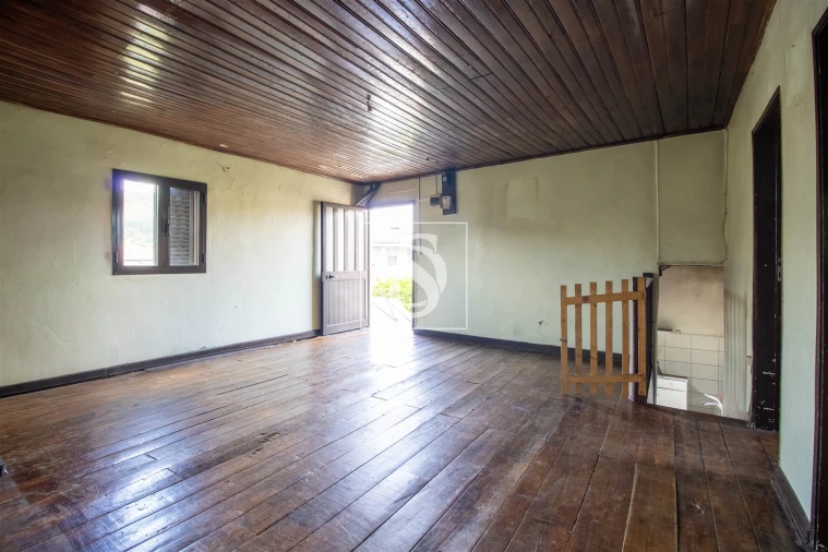 Moradia T2 para Venda em Telões Foto 28