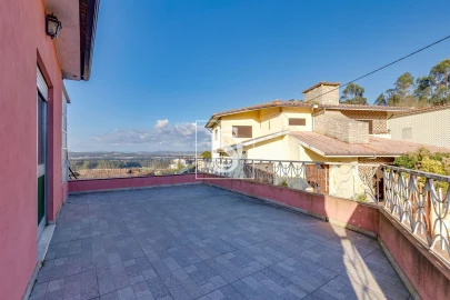 Moradia T3 para Venda em Fornelo e Vairão