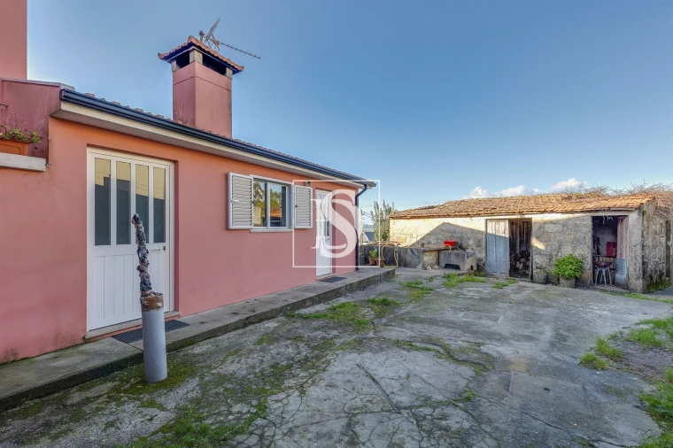 Moradia T3 para Venda em Fornelo e Vairão Foto 5