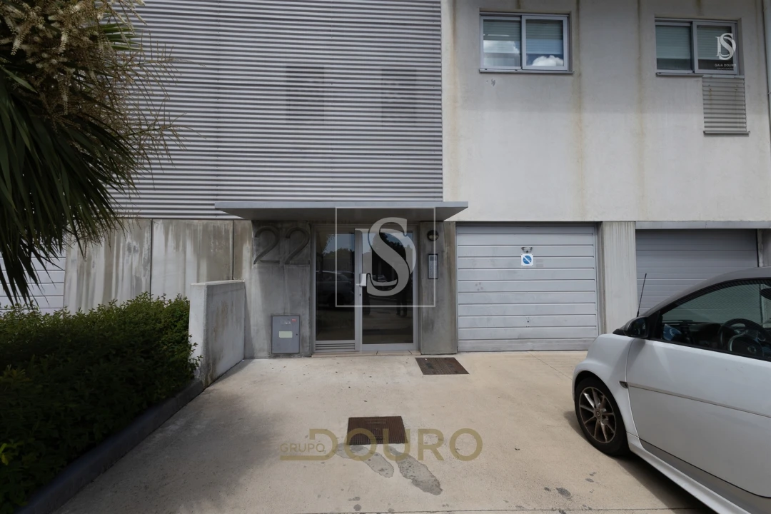 Apartamento T3 para Venda em Vilar de Andorinho Foto 25