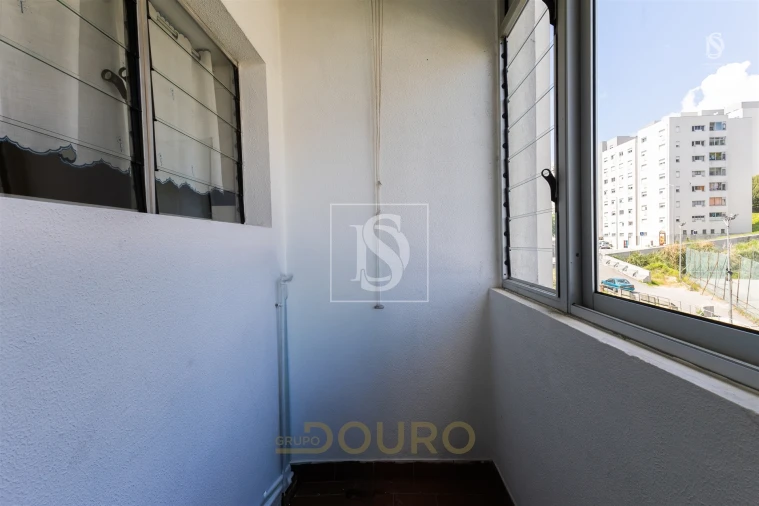 Apartamento T3 para Venda em Vilar de Andorinho Foto 8