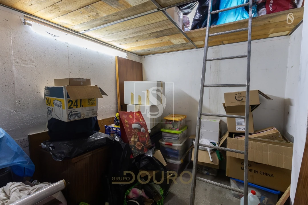 Apartamento T3 para Venda em Vilar de Andorinho Foto 21