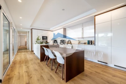 Moradia T5 para Venda em Amor