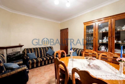 Moradia T2 para Venda em Milheiros