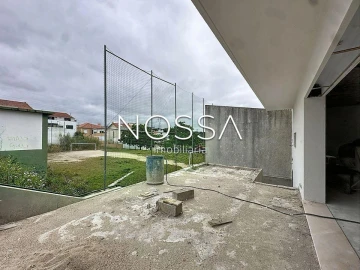 Moradia T4 para Venda em Pontinha e Famões