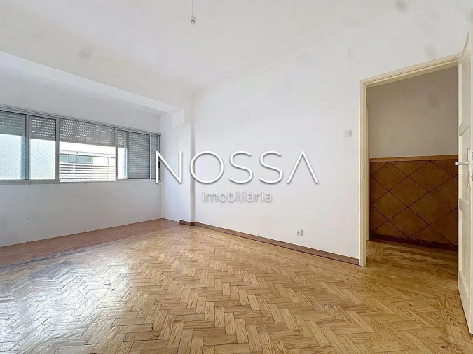 Apartamento T2 para Venda em Queluz e Belas Foto 4