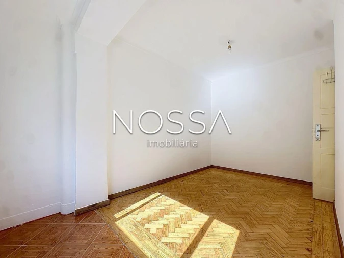 Apartamento T2 para Venda em Queluz e Belas Foto 2