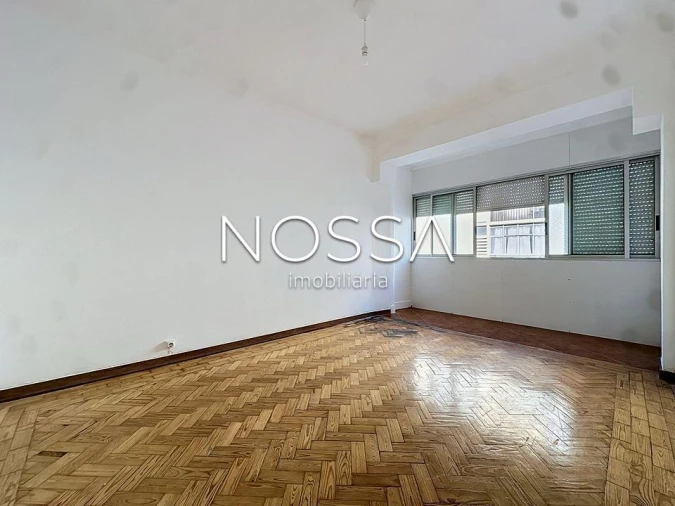 Apartamento T2 para Venda em Queluz e Belas Foto 3