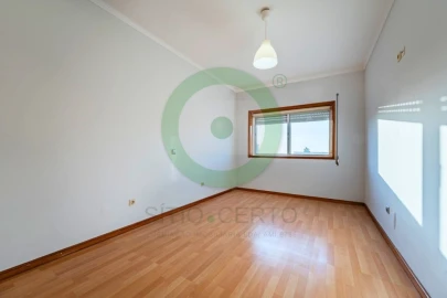 Apartamento T2 para Venda em Canelas