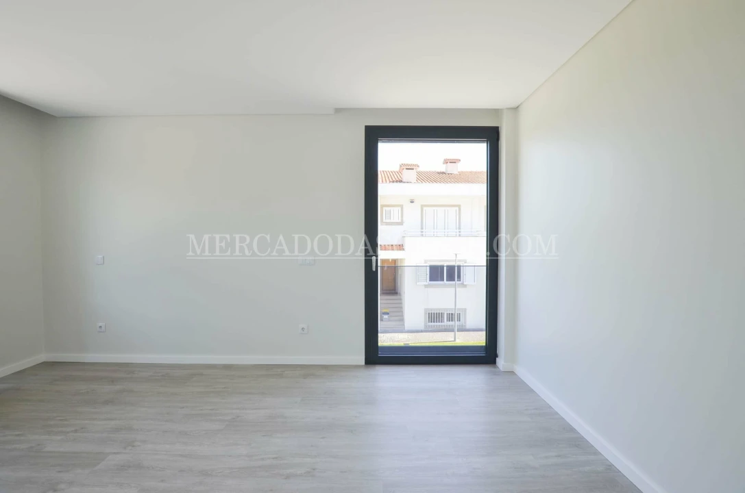 Moradia T4 para Venda em Anta e Guetim Foto 12