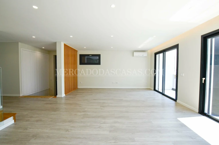Moradia T4 para Venda em Anta e Guetim Foto 17