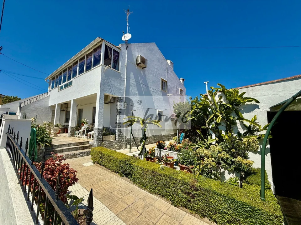 Moradia T3 para Venda em Charneca de Caparica e Sobreda Foto 2