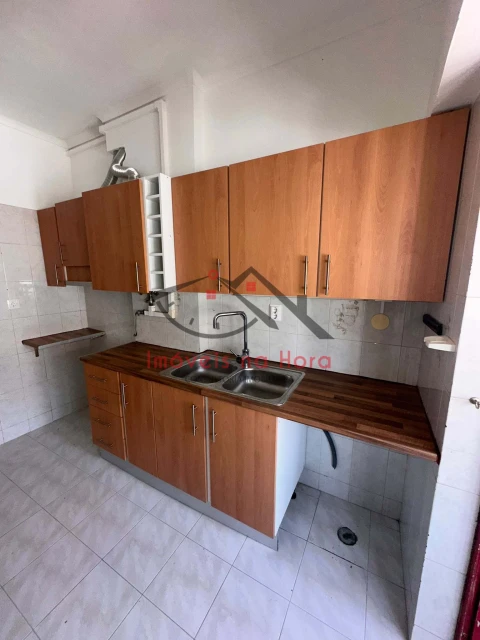 Apartamento T3 para Venda em Seixal, Arrentela e Aldeia de Paio Pires