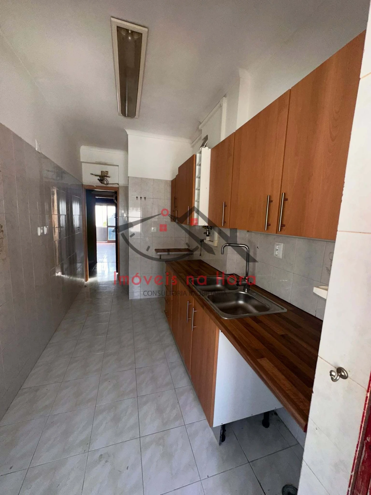 Apartamento T3 para Venda em Seixal, Arrentela e Aldeia de Paio Pires Foto 14
