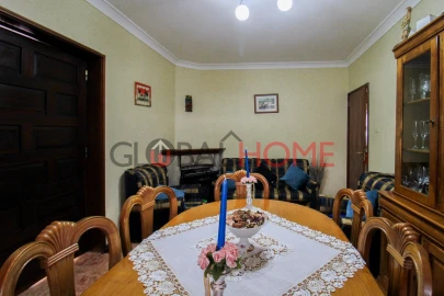 Moradia T2 para Venda em Milheiros