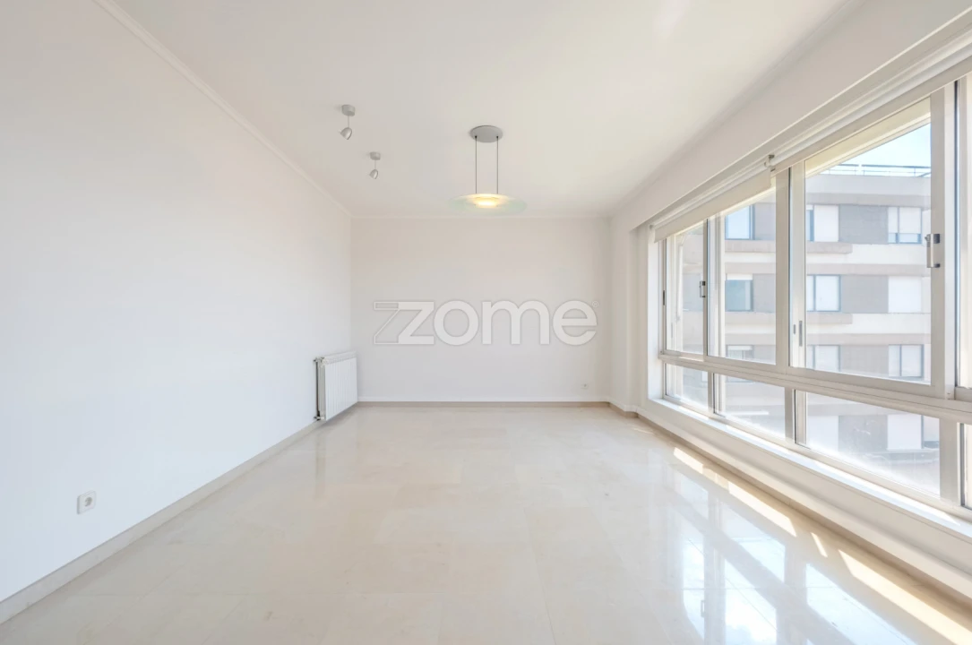 Apartamento T3 para Arrendamento em Aldoar, Foz do Douro e Nevogilde Foto 12