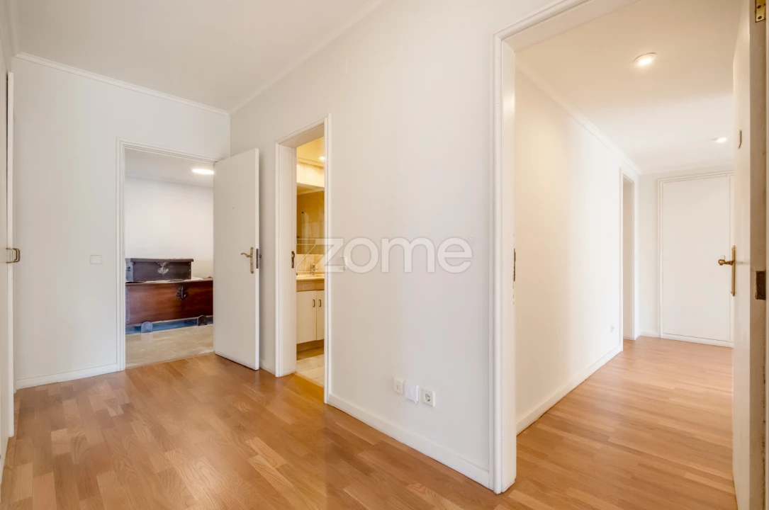 Apartamento T3 para Arrendamento em Aldoar, Foz do Douro e Nevogilde Foto 27