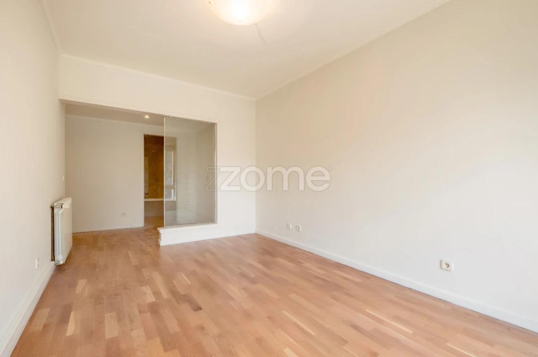 Apartamento T3 para Arrendamento em Aldoar, Foz do Douro e Nevogilde Foto 30