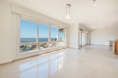 Apartamento T3 para Arrendamento em Aldoar, Foz do Douro e Nevogilde