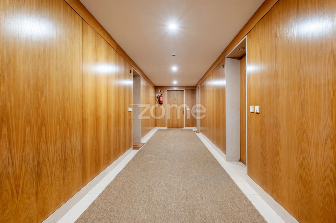 Apartamento T3 para Arrendamento em Aldoar, Foz do Douro e Nevogilde Foto 4