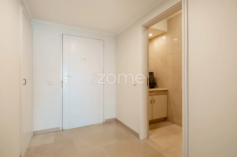 Apartamento T3 para Arrendamento em Aldoar, Foz do Douro e Nevogilde Foto 6