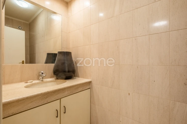 Apartamento T3 para Arrendamento em Aldoar, Foz do Douro e Nevogilde Foto 7