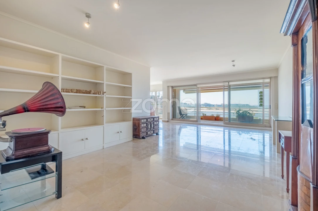 Apartamento T3 para Arrendamento em Aldoar, Foz do Douro e Nevogilde Foto 9