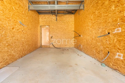 Moradia T4 para Venda em Serzedo e Perosinho