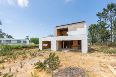 Moradia T4 para Venda em Serzedo e Perosinho