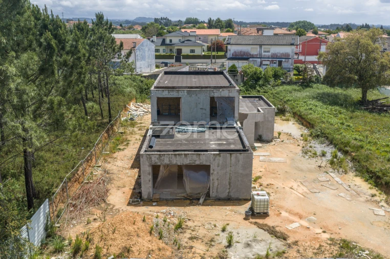 Moradia T4 para Venda em Serzedo e Perosinho Foto 6