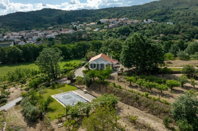 Quinta T3 para Venda em Vela Foto 34