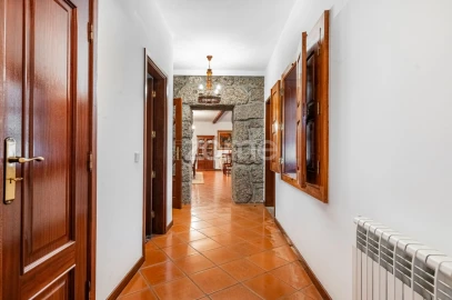 Quinta T5 para Venda em Cristelos, Boim e Ordem
