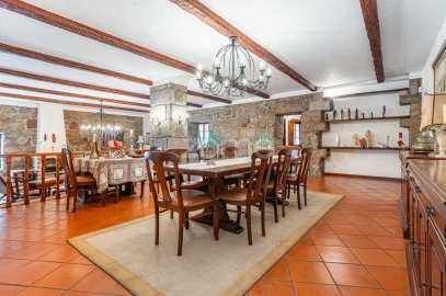 Quinta T5 para Venda em Cristelos, Boim e Ordem