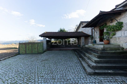 Quinta T5 para Venda em Cristelos, Boim e Ordem