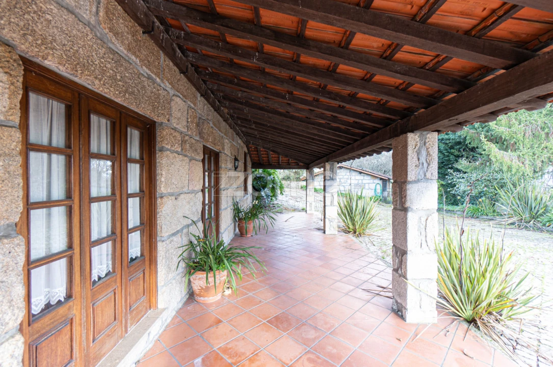 Quinta T5 para Venda em Cristelos, Boim e Ordem Foto 1