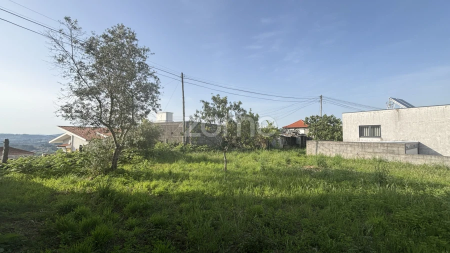 Terreno para Venda em Figueiró (Santiago e Santa Cristina)