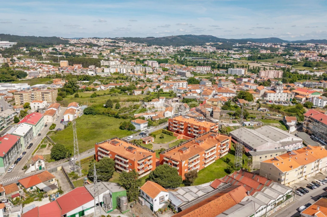 Apartamento T1 para Venda em Rio Tinto Foto 4
