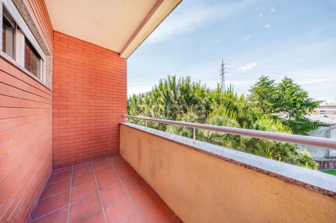 Apartamento T1 para Venda em Rio Tinto Foto 21