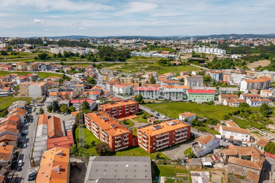 Apartamento T1 para Venda em Rio Tinto Foto 5