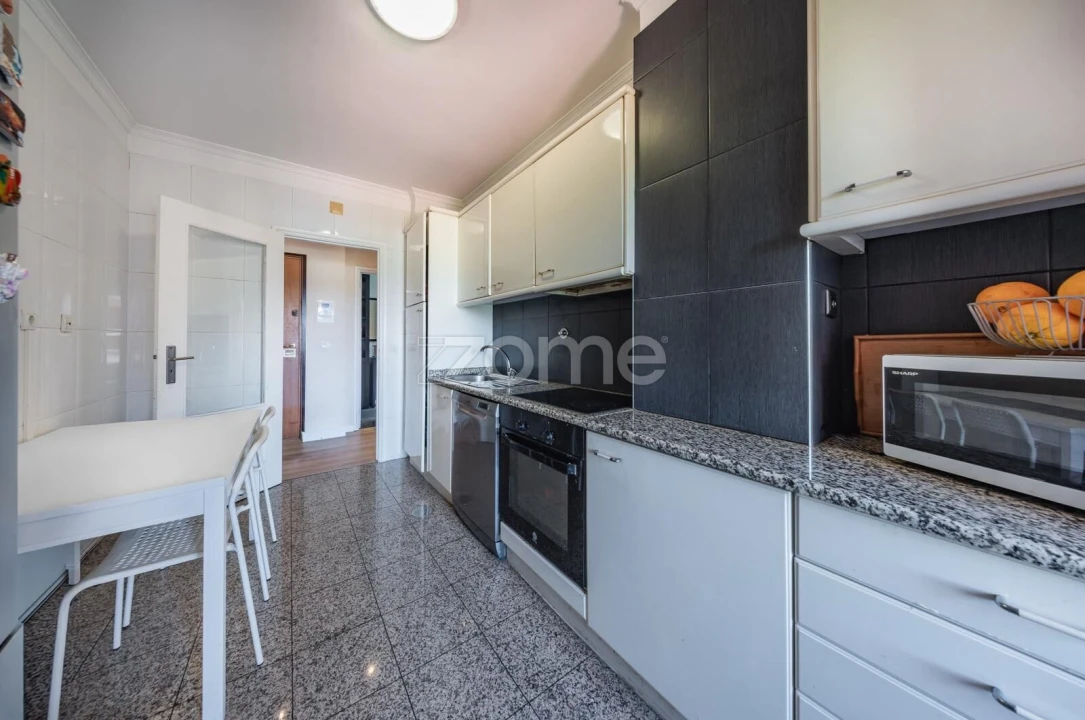 Apartamento T1 para Venda em Rio Tinto Foto 15