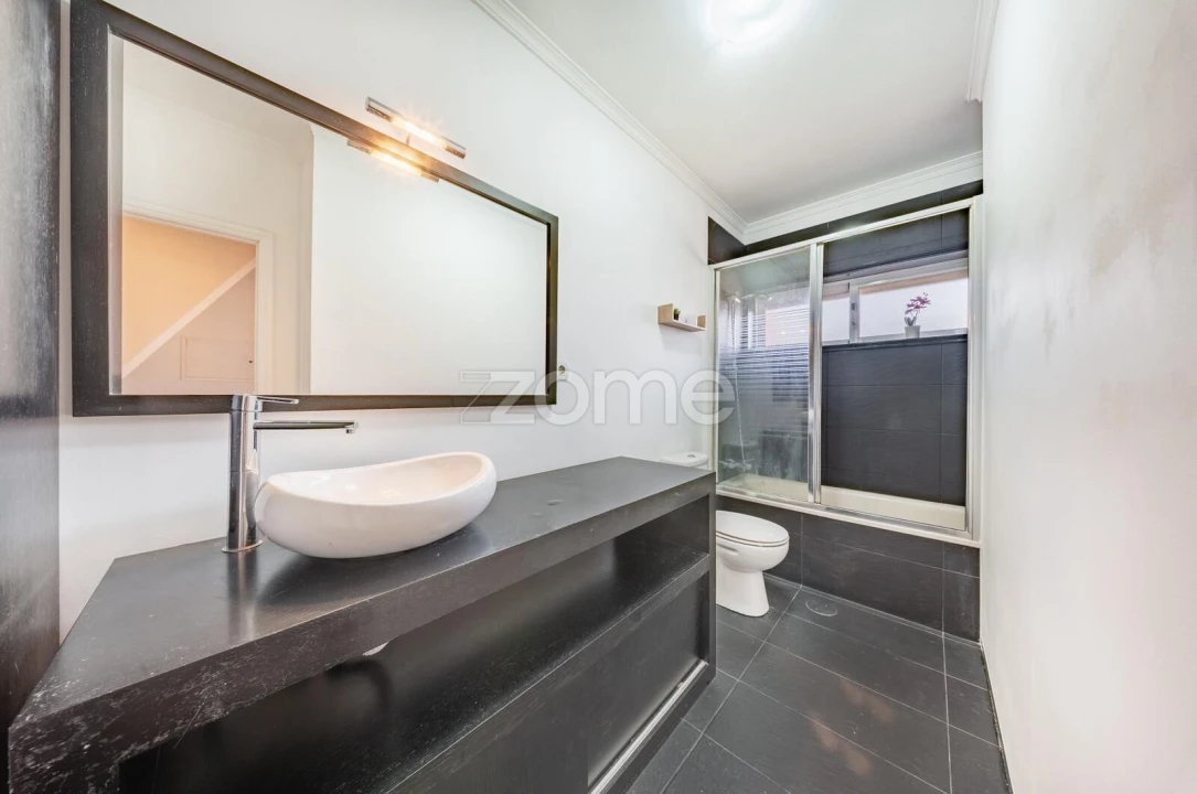 Apartamento T1 para Venda em Rio Tinto Foto 22
