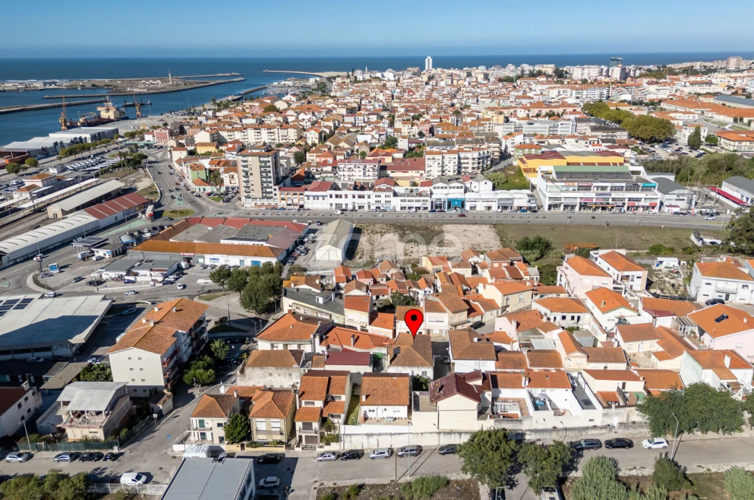 Moradia T4 para Venda em Buarcos Foto 31