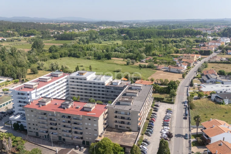 Apartamento T1 para Venda em Tamengos, Aguim e Óis do Bairro Foto 29