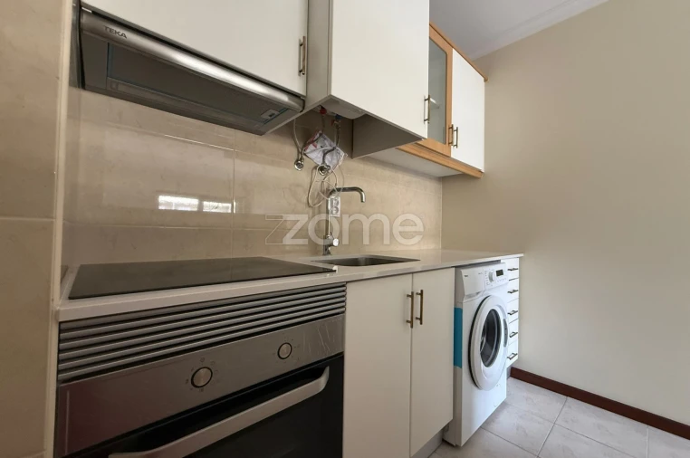 Apartamento T1 para Venda em Tamengos, Aguim e Óis do Bairro Foto 10