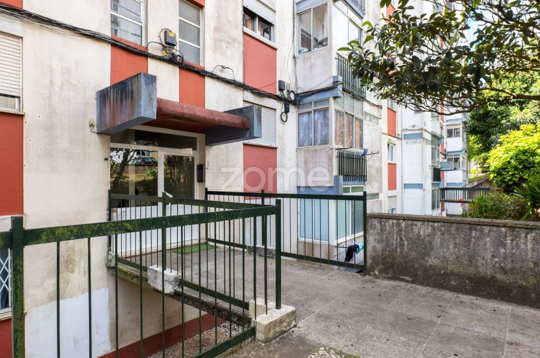 Apartamento T1 para Venda em Massamá e Monte Abraão Foto 3