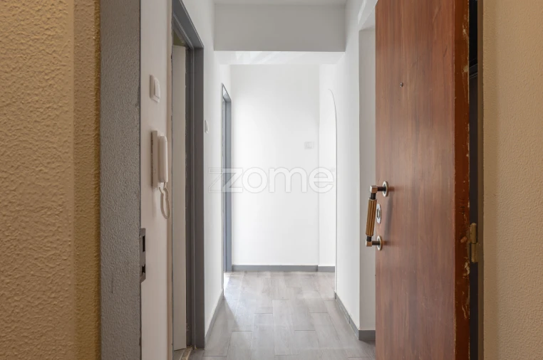 Apartamento T1 para Venda em Massamá e Monte Abraão Foto 6