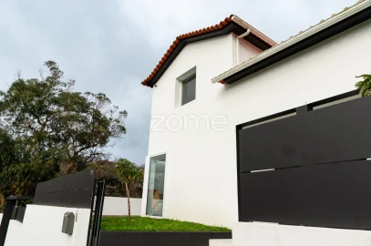 Moradia T3 para Venda em Pico da Pedra