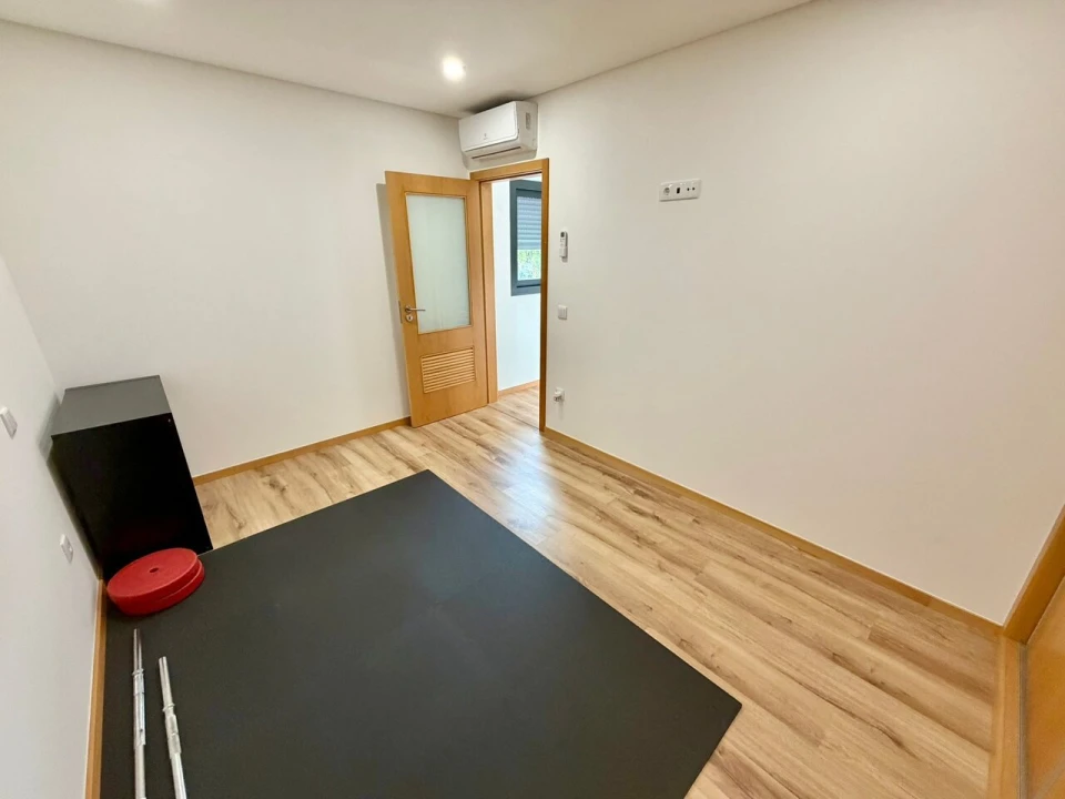 Apartamento T1 para Venda em Pedroso e Seixezelo Foto 14