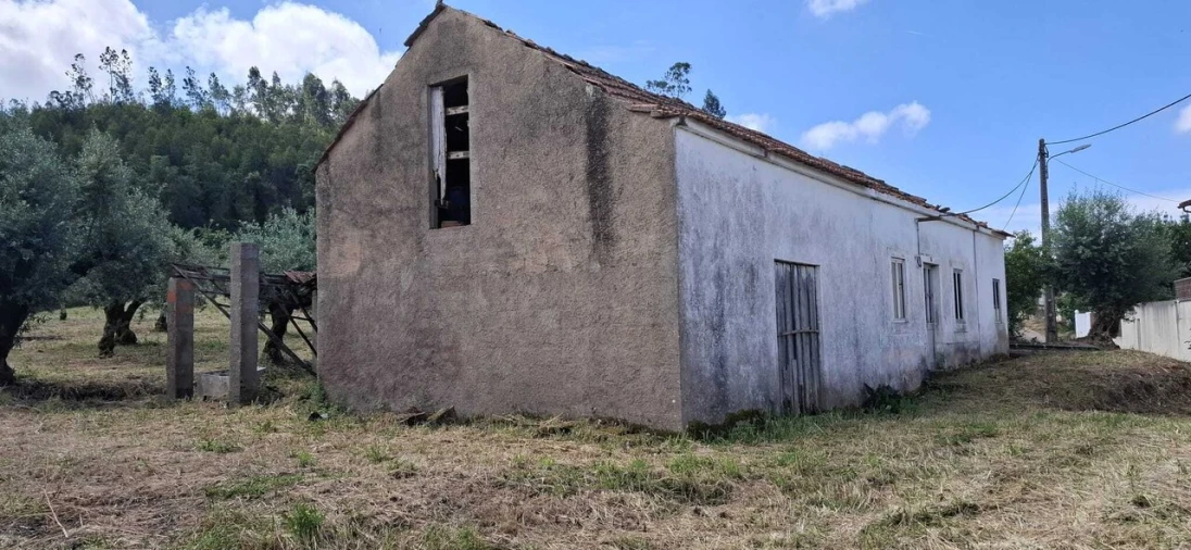 Moradia T2 para Venda em Ferreira do Zezere Foto 2