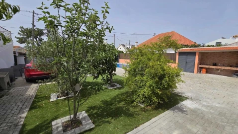 Moradia T5 para Venda em Quinta do Conde